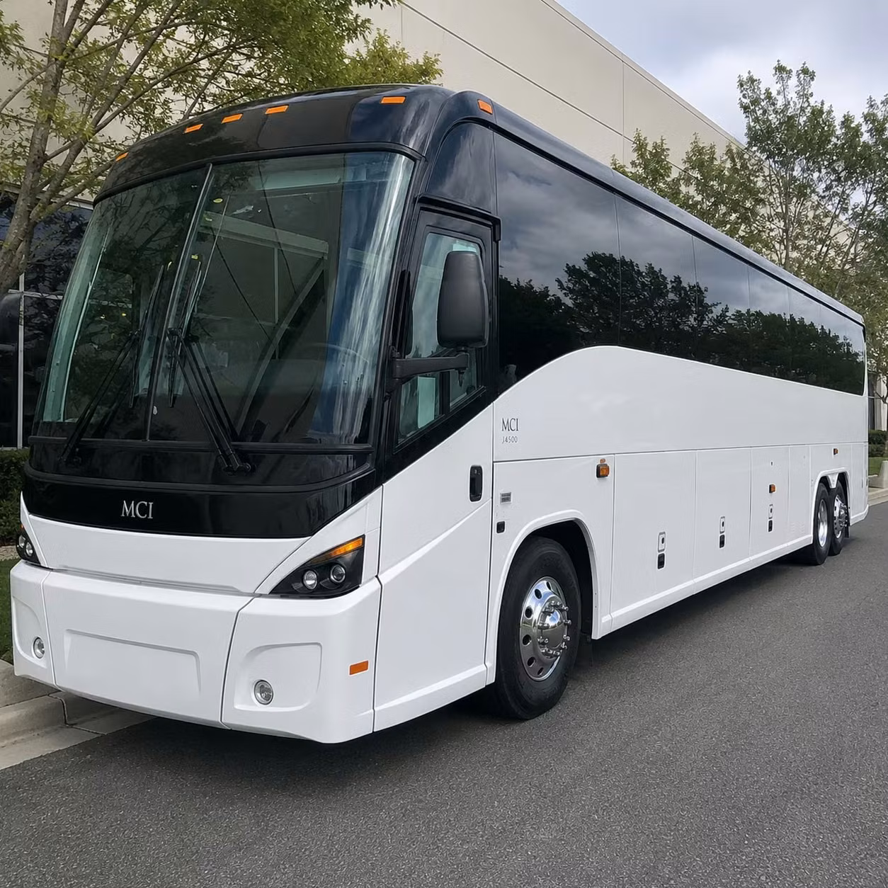 pontiac and oakland county flyers can book troy airport buses too