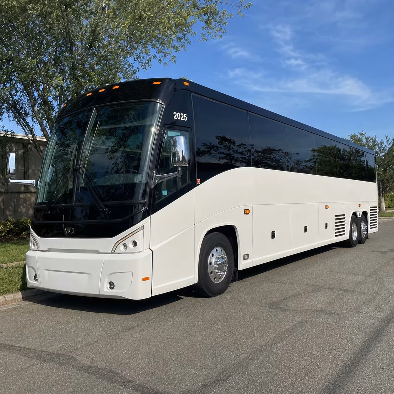 why troy defense contractors choose charter bus rentals for personnel moves